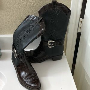 Ladies boots
